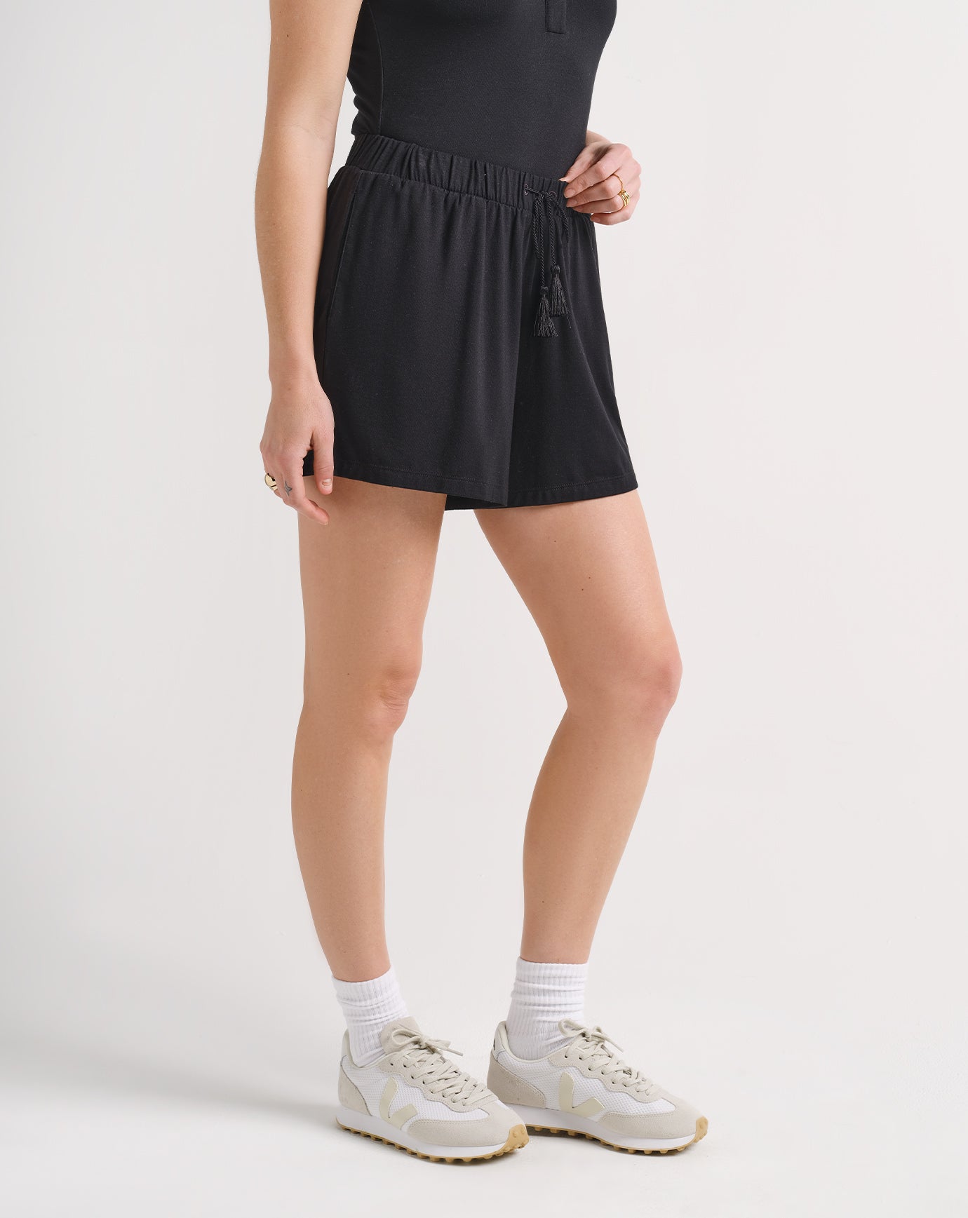 Pearly Shells E-Waist Short