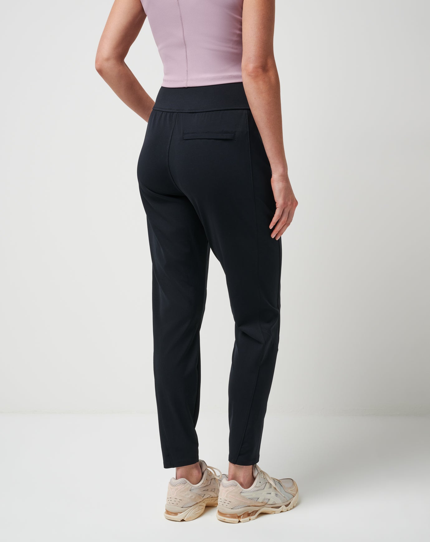 Moveknit Resilience Pant image 5