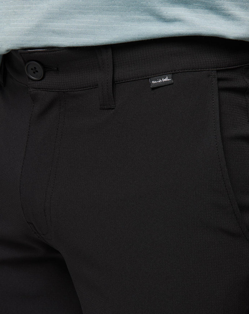 Wanderlust Short 9In