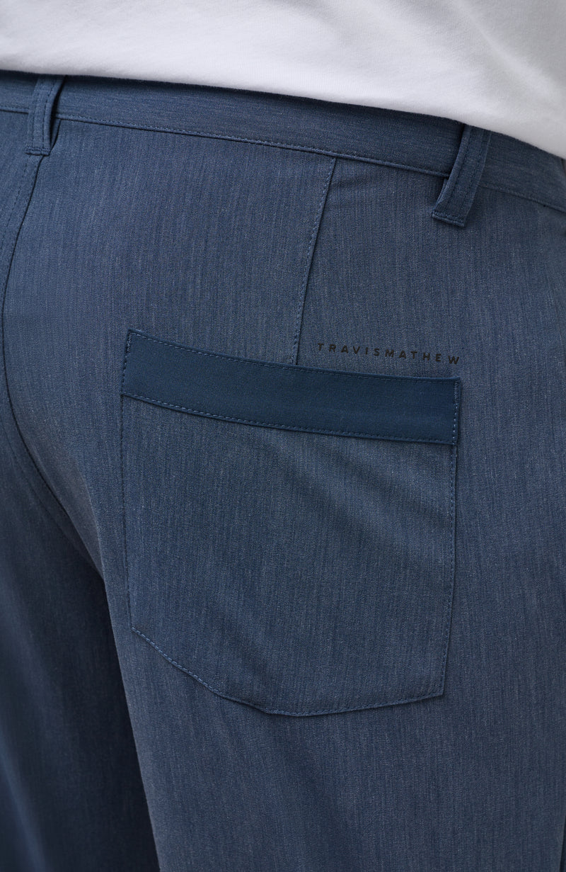 Tech Chino Pocket Short 8In