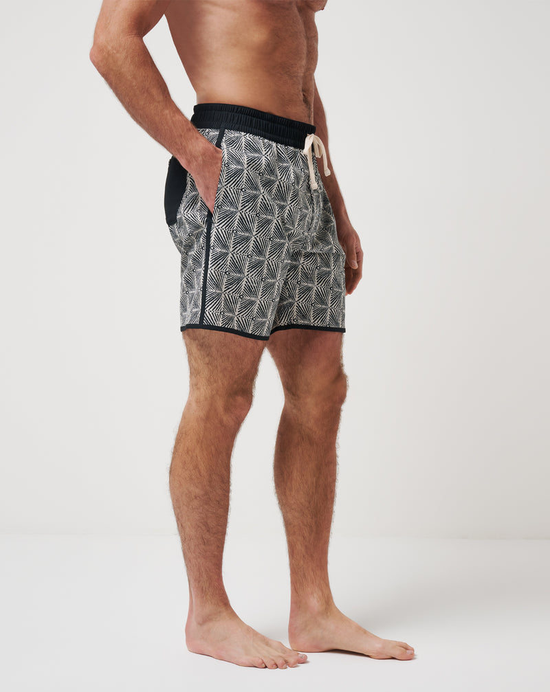 Sandswept Short 8In