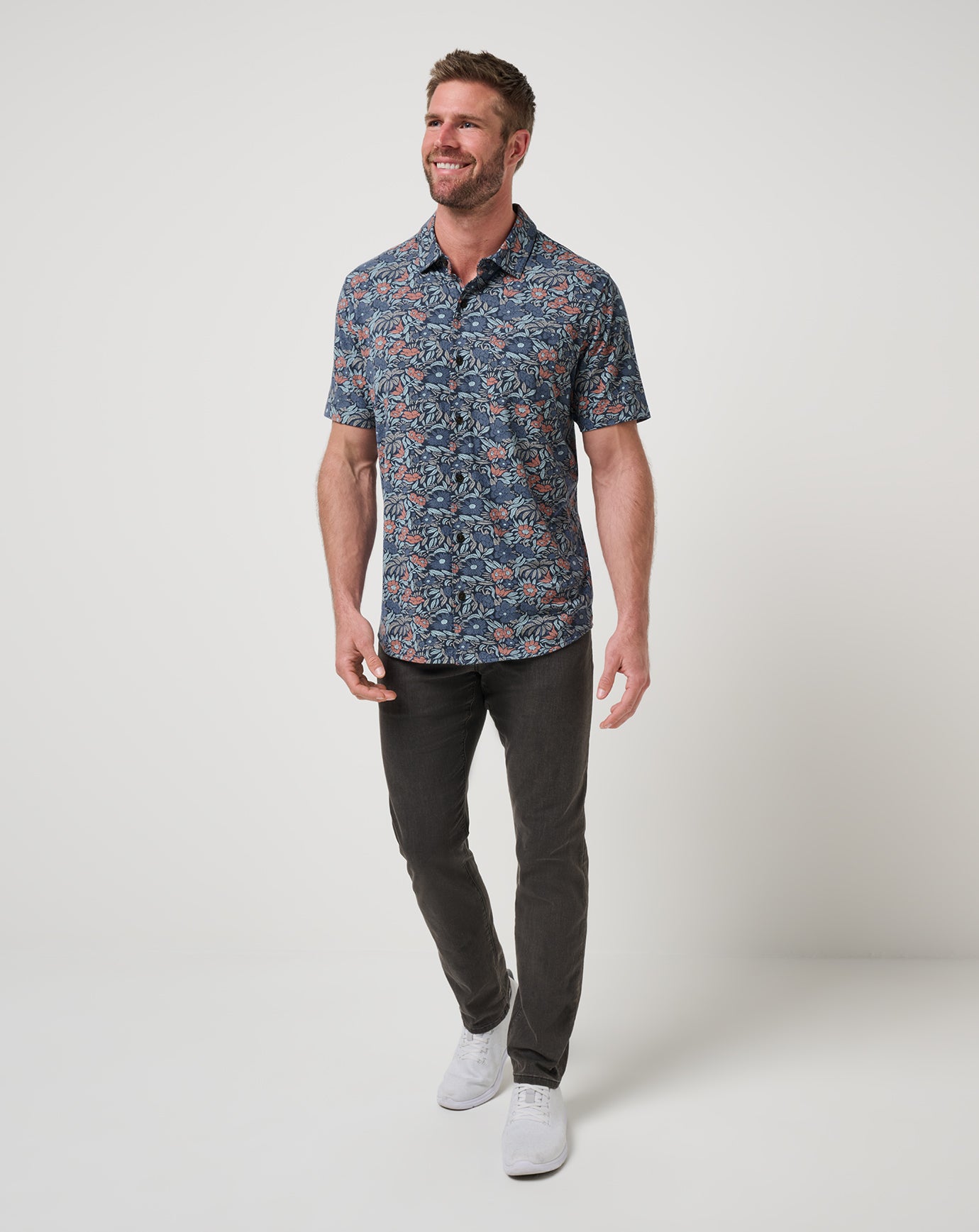 Day Cruise Button-Up