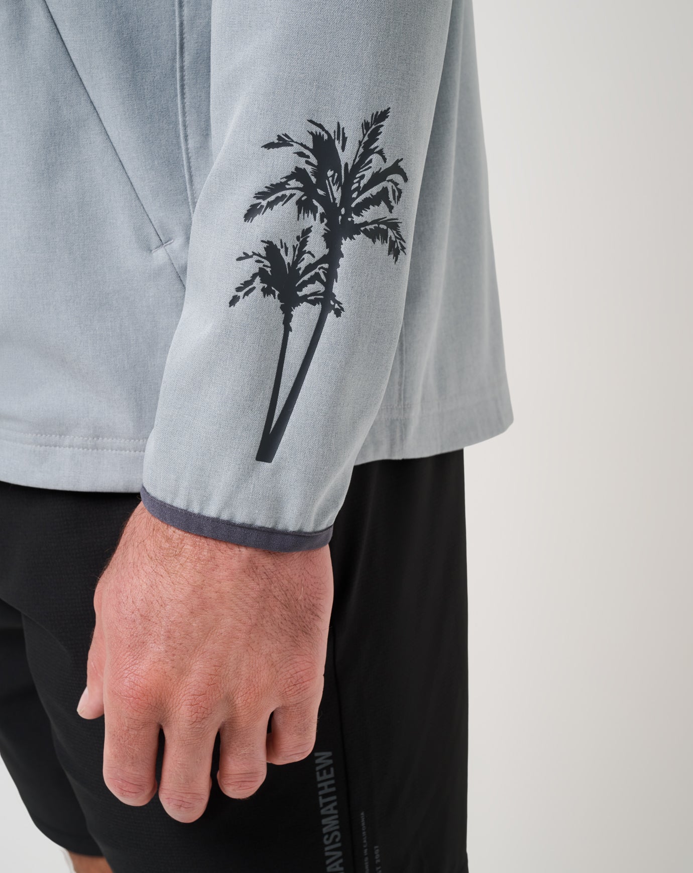 treasure ルームウェア Out Of Pocket Hooded Quarter Zip ∣ TravisMathew