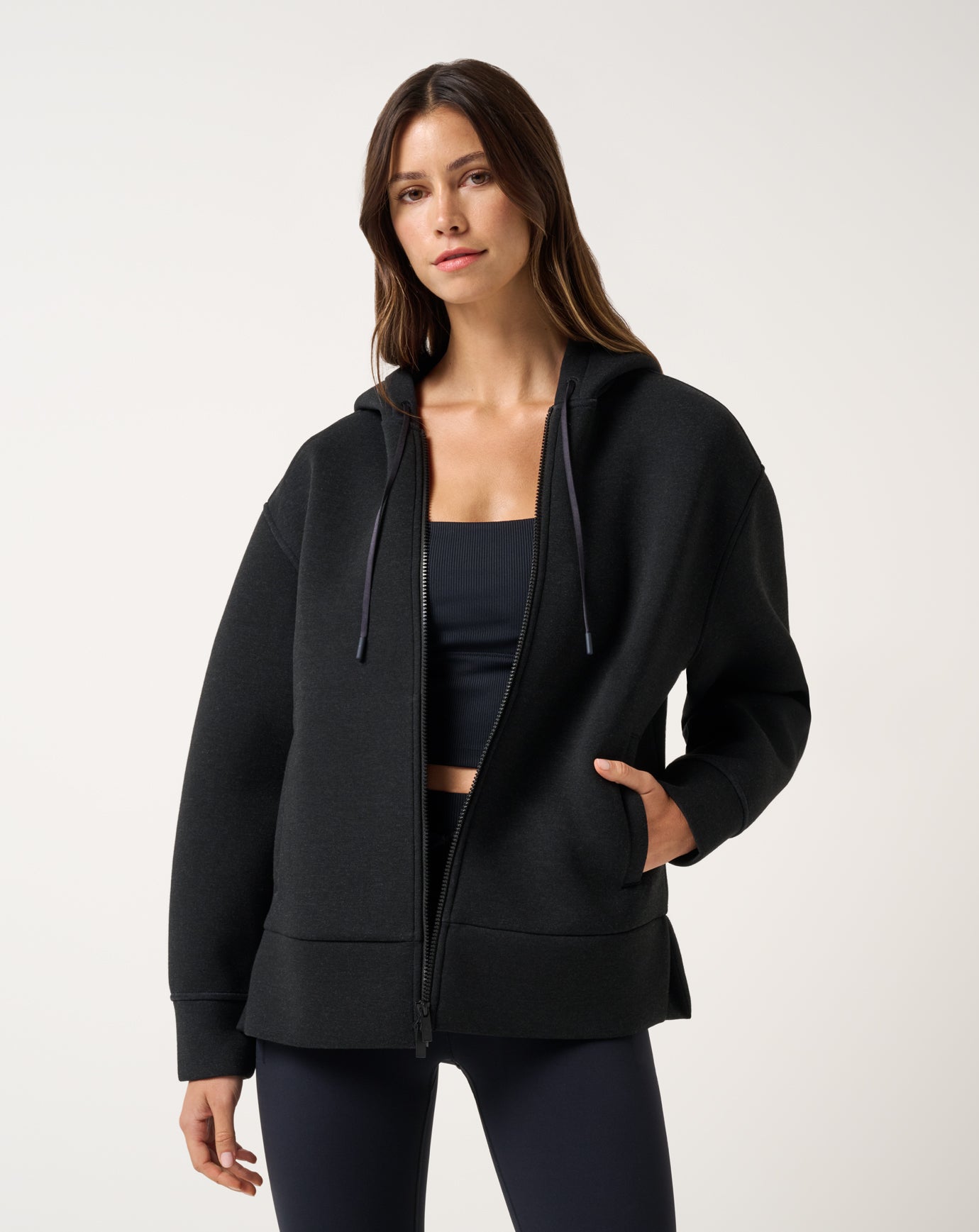heve CLOUDブルゾン ブラック Cloudscape Zip Hood ∣ TravisMathew