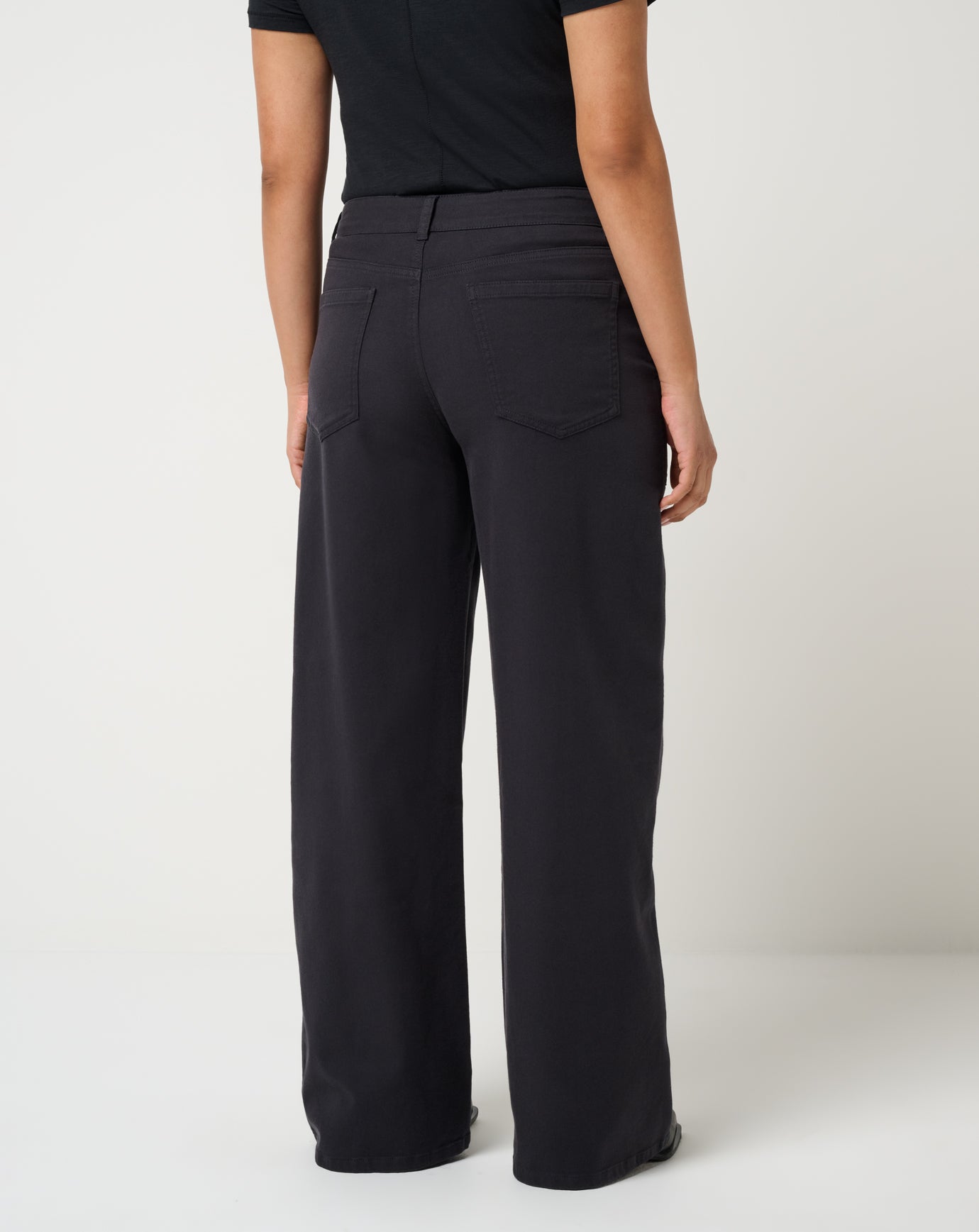 Everyday Patch Pocket Twill Pant
