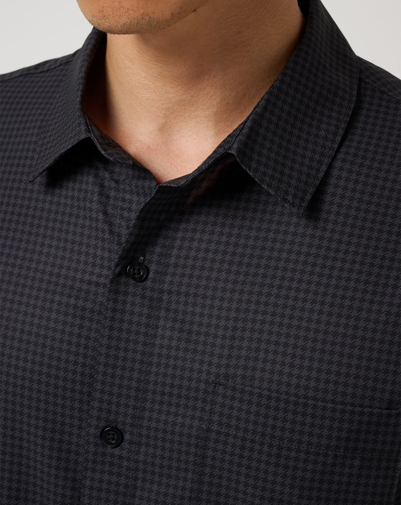 Techwoven Cross Check Long Sleeve Button-Up
