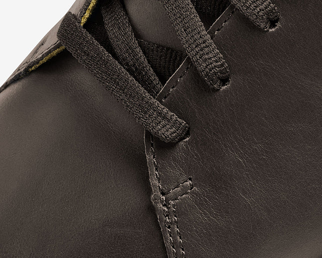 Premium Leather Upper in Exclusive Color